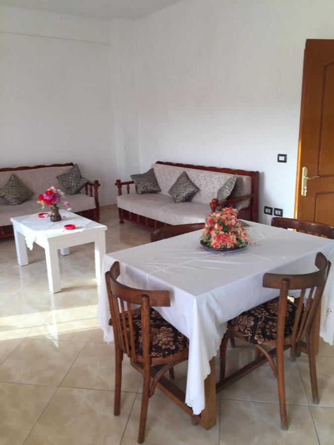 Casa Intera La Paghi Come Una Camera The Home With The Price Of A Room Durrës Buitenkant foto